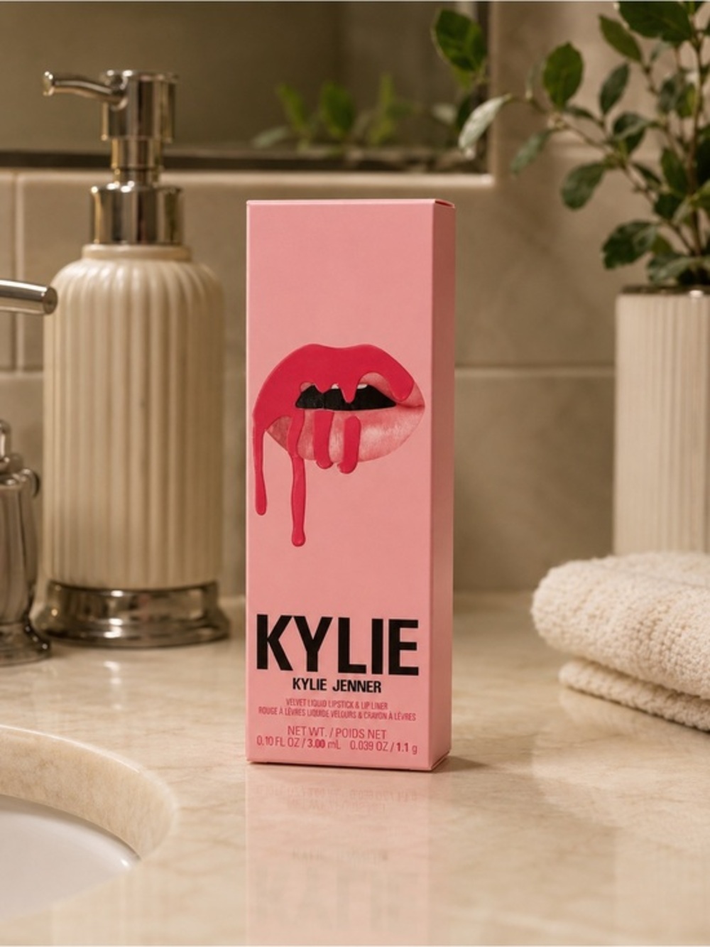 Kylie Cosmetics Velvet Liquid Lipstick & Lip Liner Kit 🎀 Party Girl